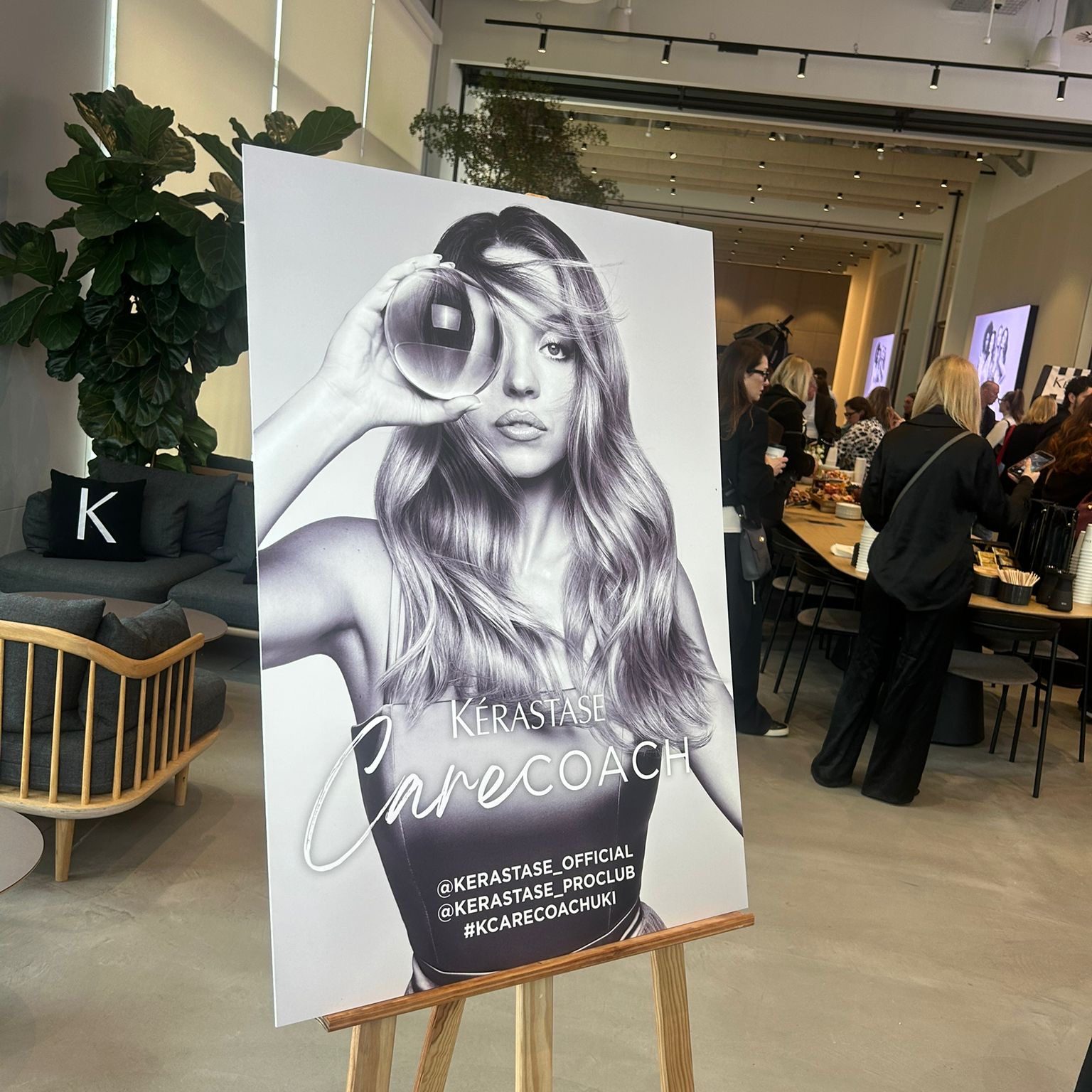 Poster advertising Kerastase Care Coach programme